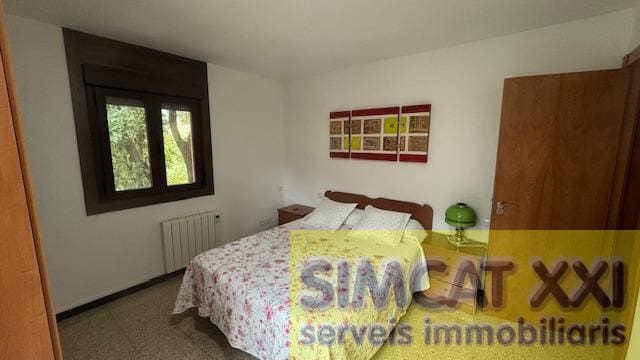 3 bedroom Flat for rent in Albanya - € 700 (Ref: 9702402)