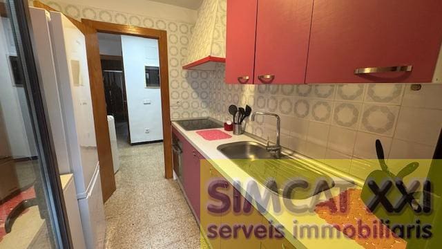 3 bedroom Flat for rent in Albanya - € 700 (Ref: 9702402)