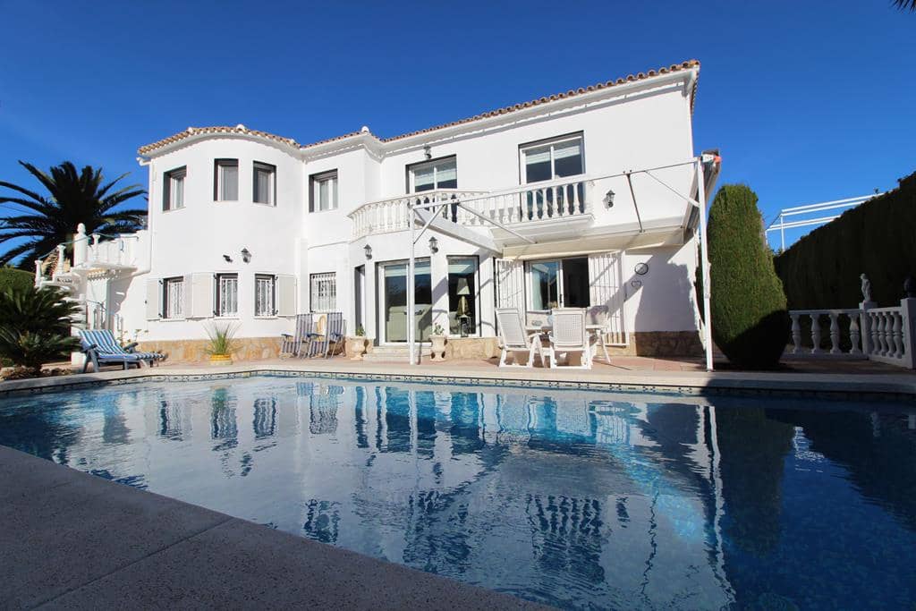 4 bedroom Villa for sale in Denia with pool garage - € 595,000 (Ref: 6810344)