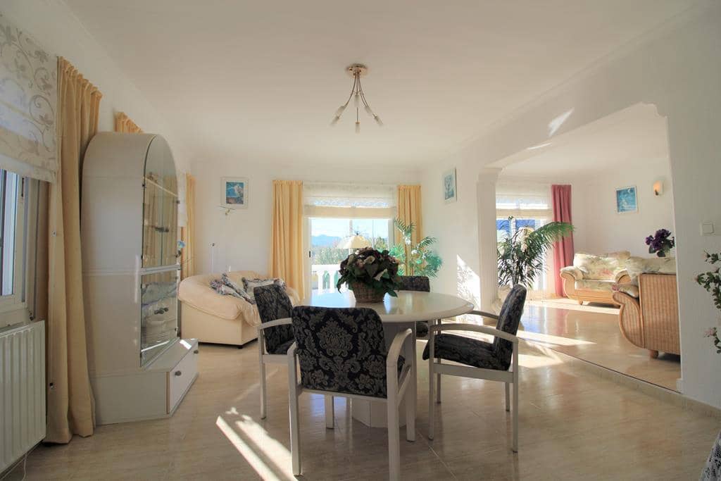 4 bedroom Villa for sale in Denia with pool garage - € 595,000 (Ref: 6810344)