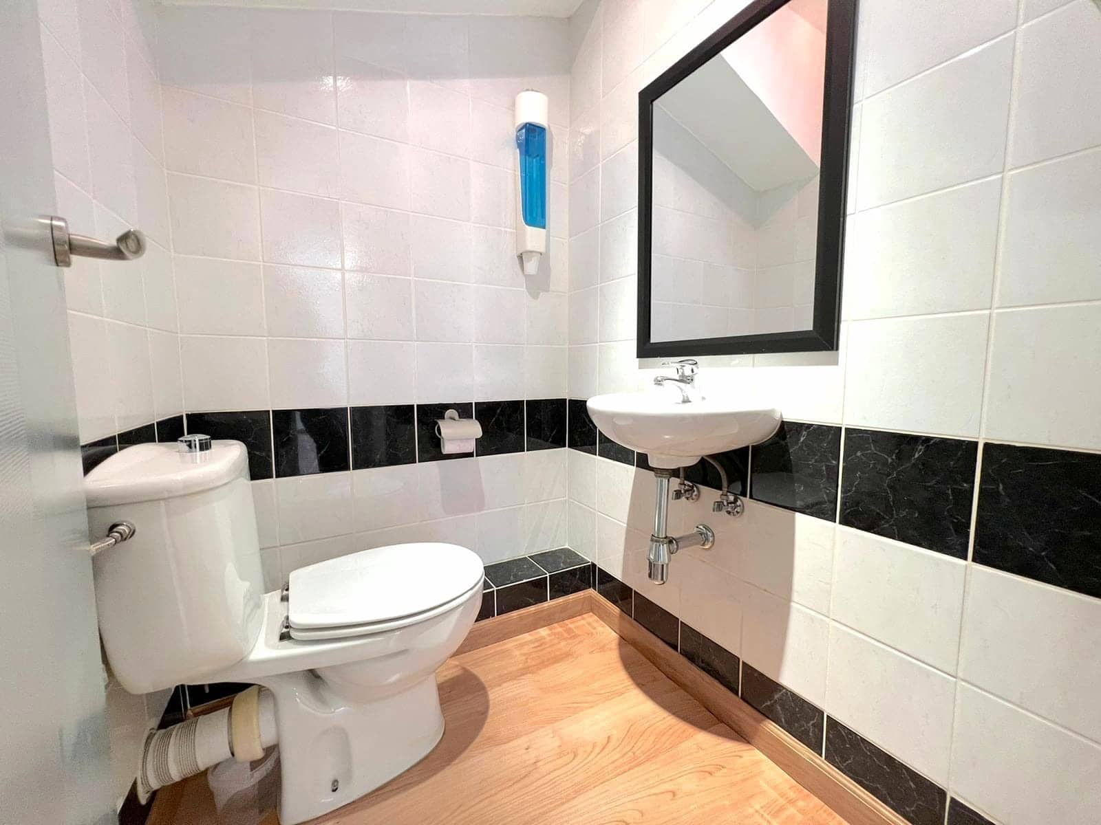 5 Zimmer Gewerbe zu vermieten in Denia - 800 € (Ref: 6810353)