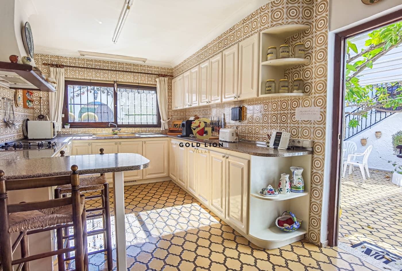 5 soveværelse Villa til salg i Denia med swimmingpool garage - € 990.000 (Ref: 7405358)