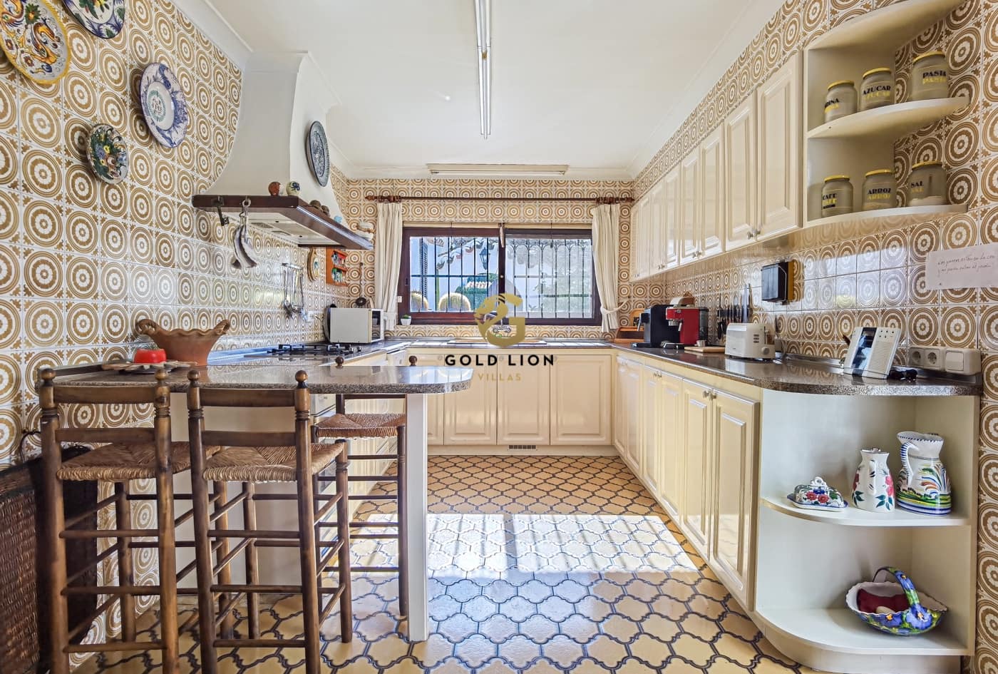 5 soveværelse Villa til salg i Denia med swimmingpool garage - € 990.000 (Ref: 7405358)