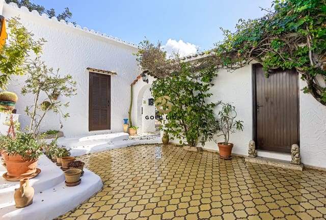 5 sypialnia Willa na sprzedaż w El Montgó, Dénia z basenem garażem - 990 000 € (Ref: 7405358)