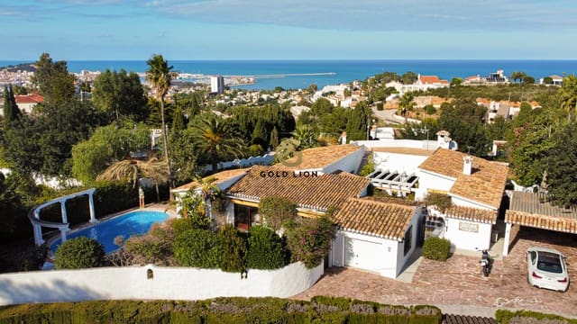 5 sypialnia Willa na sprzedaż w El Montgó, Dénia z basenem garażem - 990 000 € (Ref: 7405358)