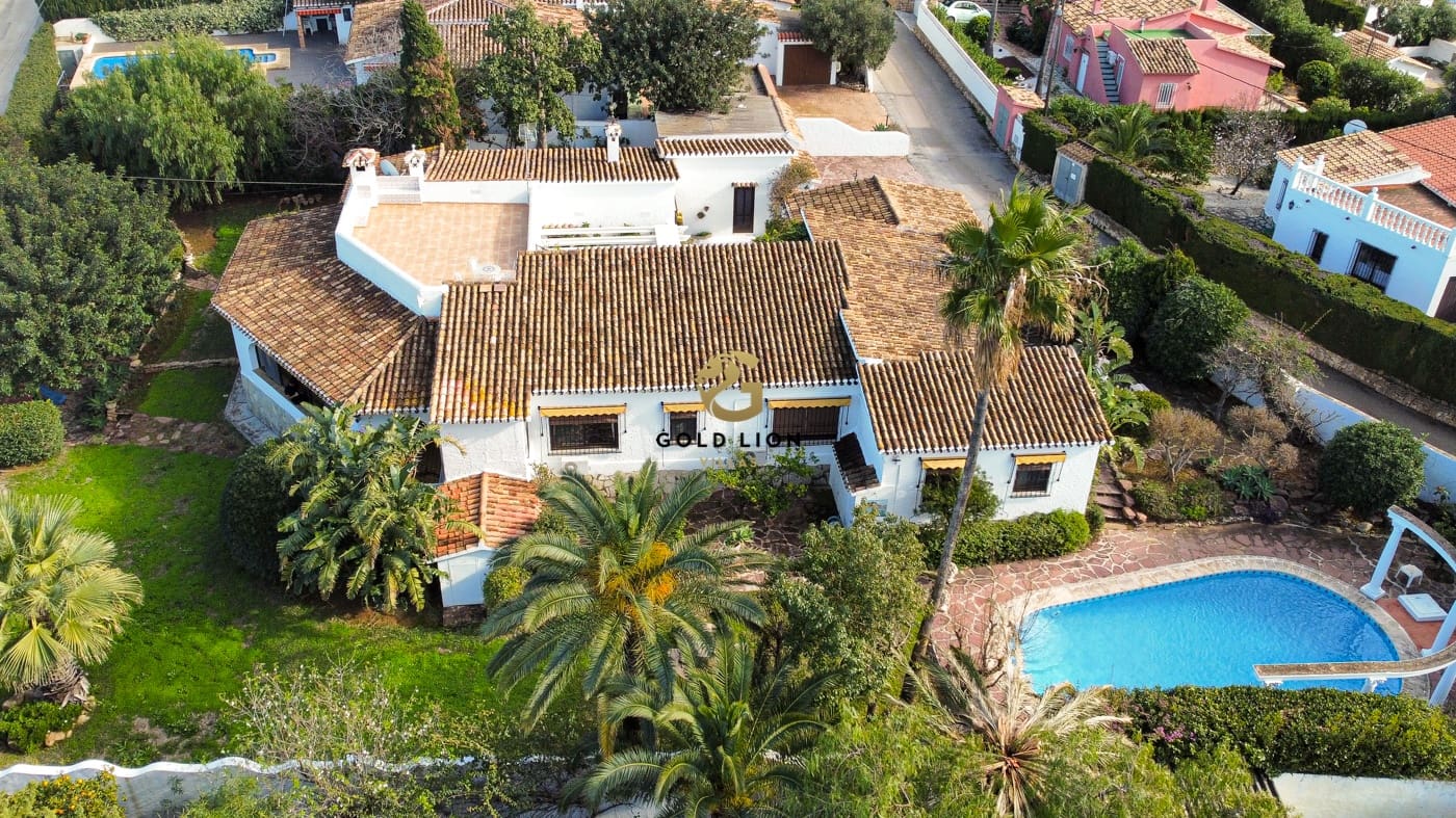 5 soveværelse Villa til salg i Denia med swimmingpool garage - € 990.000 (Ref: 7405358)
