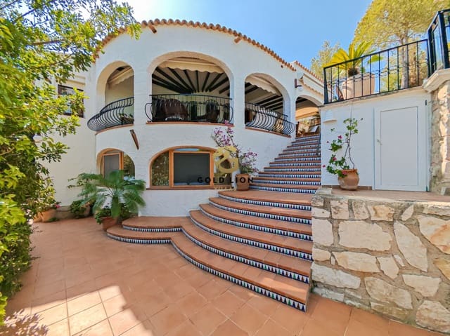 7 bedroom Villa for sale in Las Rotas / Les Rotes, Dénia with pool garage - € 1,650,000 (Ref: 8481405)