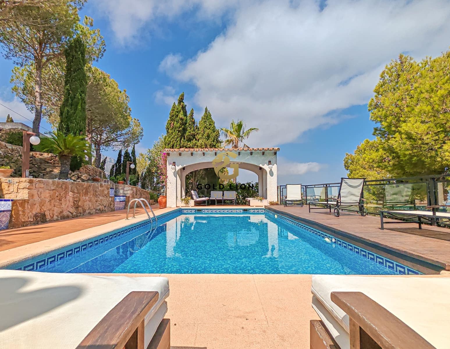 7 bedroom Villa for sale in Denia with pool garage - € 1,650,000 (Ref: 8481405)