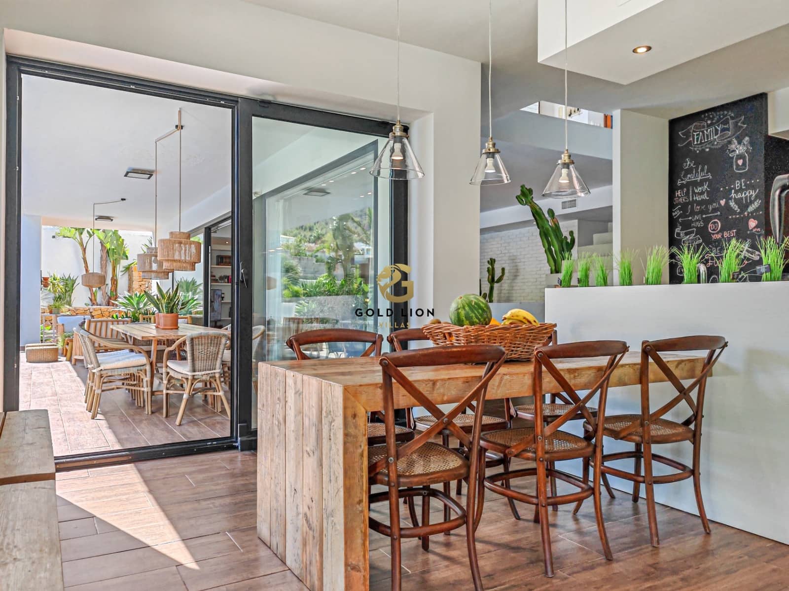 4 soveværelse Villa til salg i Denia med swimmingpool garage - € 1.370.000 (Ref: 8559006)