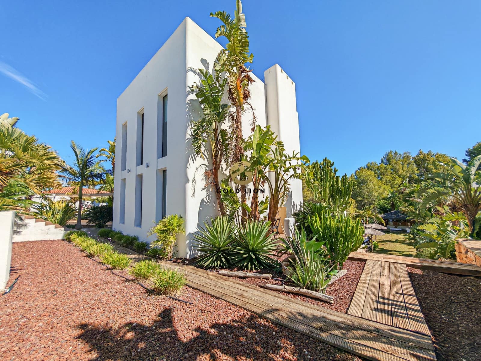 4 soveværelse Villa til salg i Denia med swimmingpool garage - € 1.370.000 (Ref: 8559006)