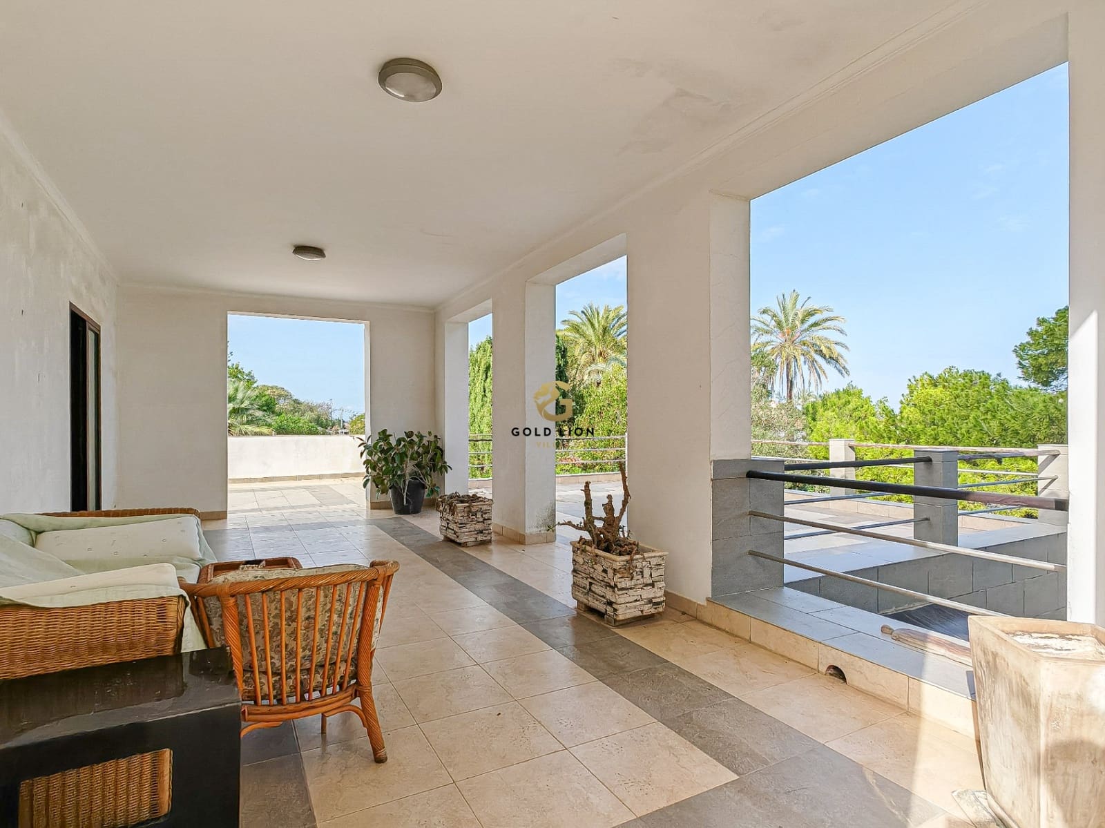 6 soverom Villa til salgs i Denia med garasje - € 1 850 000 (Ref: 8700653)