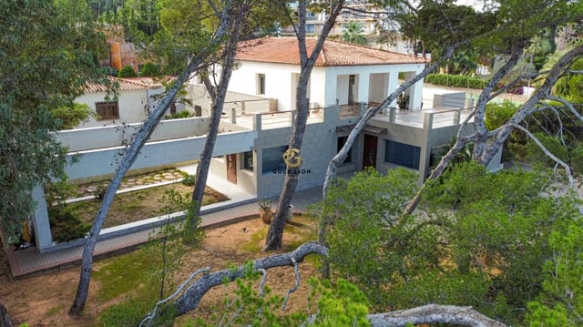 6 bedroom Villa for sale in Las Rotas / Les Rotes, Dénia with garage - € 1,850,000 (Ref: 8700653)