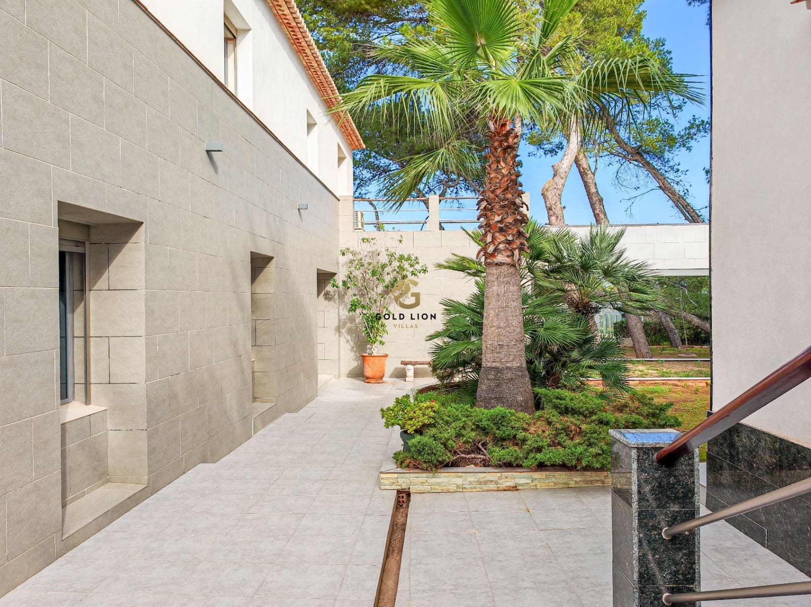 6 soverom Villa til salgs i Denia med garasje - € 1 850 000 (Ref: 8700653)