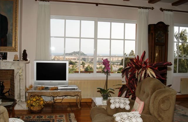 6 Zimmer Villa zu verkaufen in Dénia - 1.450.000 € (Ref: 8910145)