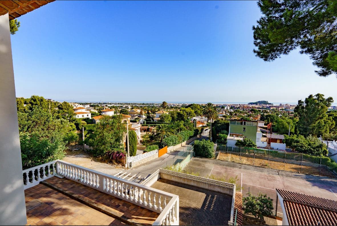 6 Zimmer Villa zu verkaufen in Denia - 1.450.000 € (Ref: 8910145)