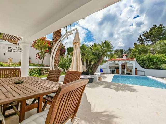 5 Zimmer Villa zu verkaufen in El Montgó, Dénia mit Pool Garage - 725.000 € (Ref: 8969743)