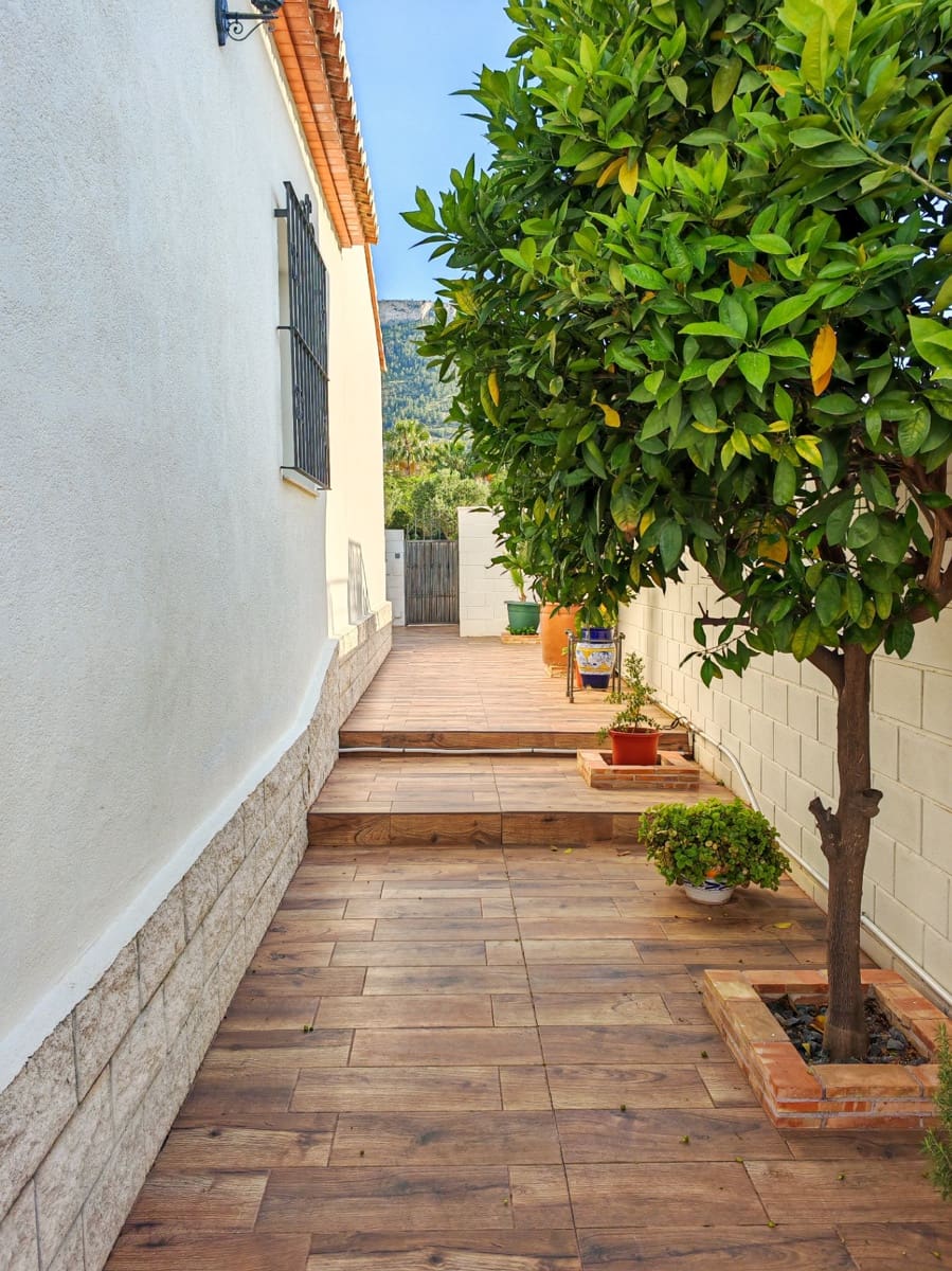 3 soverom Villa til salgs i Denia med svømmebasseng garasje - € 460 000 (Ref: 8982803)