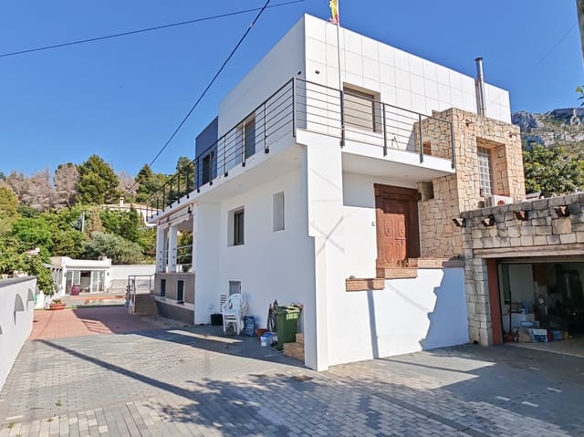 4 soveværelse Villa til salg i La Pedrera - Vessanes, Dénia med swimmingpool garage - € 650.000 (Ref: 9030789)