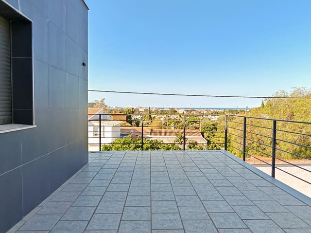 4 soveværelse Villa til salg i La Pedrera - Vessanes, Dénia med swimmingpool garage - € 650.000 (Ref: 9030789)