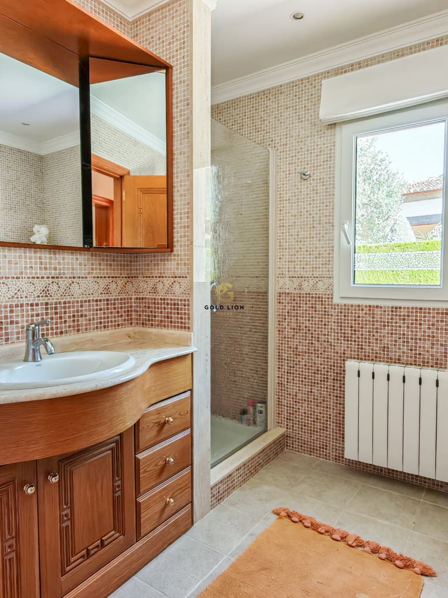 4 soveværelse Villa til salg i Denia med swimmingpool garage - € 1.090.000 (Ref: 9084753)