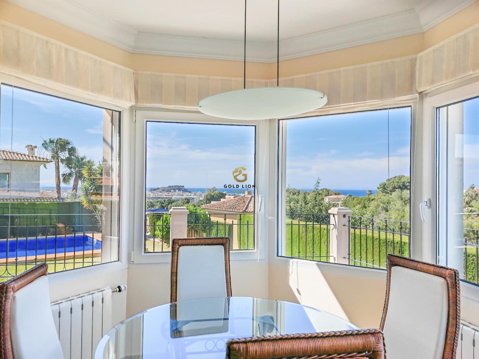 4 soveværelse Villa til salg i Denia med swimmingpool garage - € 1.090.000 (Ref: 9084753)