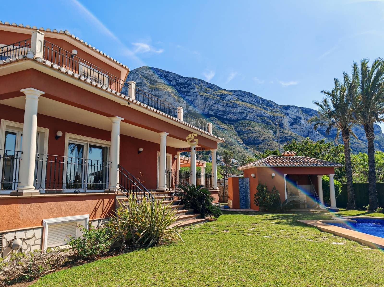 4 soveværelse Villa til salg i Denia med swimmingpool garage - € 1.090.000 (Ref: 9084753)