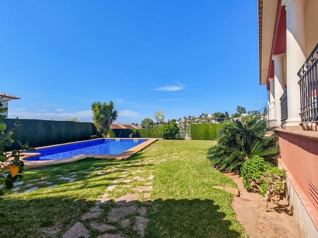 4 Zimmer Villa zu verkaufen in El Montgó, Dénia mit Pool Garage - 1.090.000 € (Ref: 9084753)