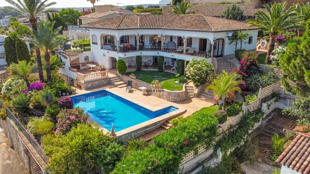 4 soverom Villa til salgs i El Montgó, Dénia med svømmebasseng garasje - € 985 000 (Ref: 9150911)