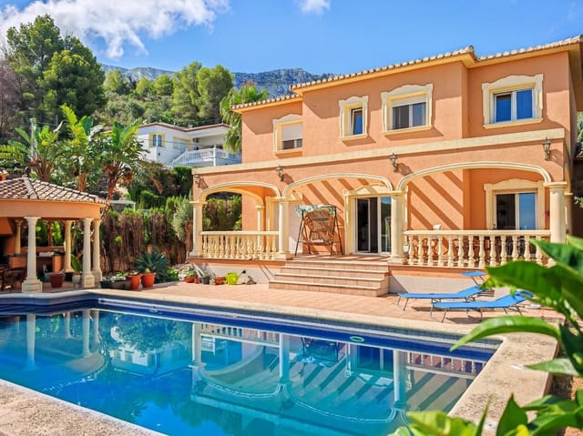 5 Zimmer Villa zu verkaufen in El Montgó, Dénia mit Garage - 845.000 € (Ref: 9153388)