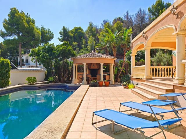 5 Zimmer Villa zu verkaufen in El Montgó, Dénia mit Garage - 845.000 € (Ref: 9153388)