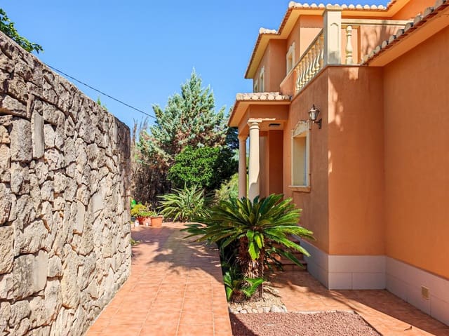 5 Zimmer Villa zu verkaufen in El Montgó, Dénia mit Garage - 845.000 € (Ref: 9153388)