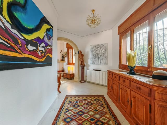 5 Zimmer Villa zu verkaufen in El Montgó, Dénia mit Pool Garage - 990.000 € (Ref: 9265094)