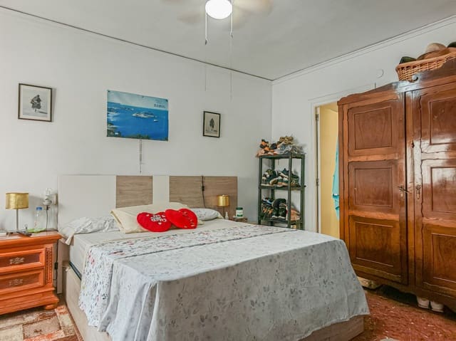 3 bedroom Flat for sale in Centro ciudad, Javea / Xàbia - € 239,000 (Ref: 9302815)