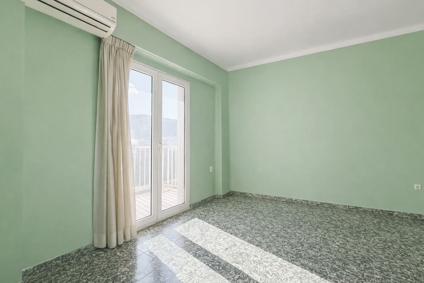 4 quarto Apartamento para venda em Denia - 295 000 € (Ref: 9500046)