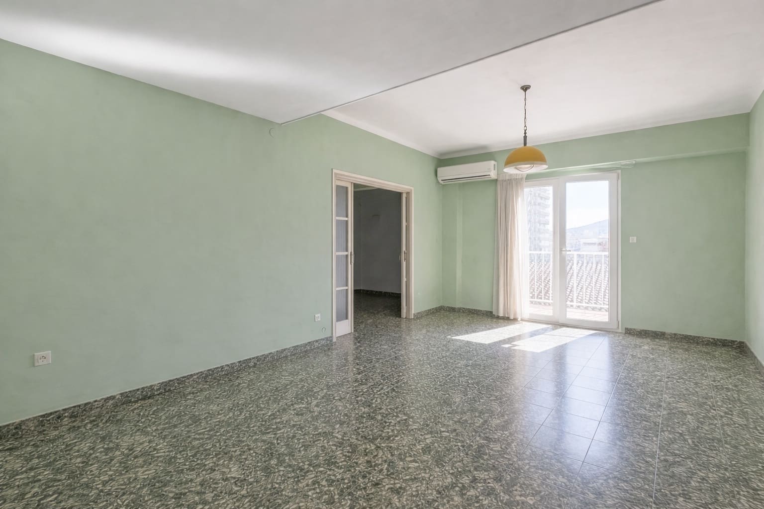 4 quarto Apartamento para venda em Denia - 295 000 € (Ref: 9500046)