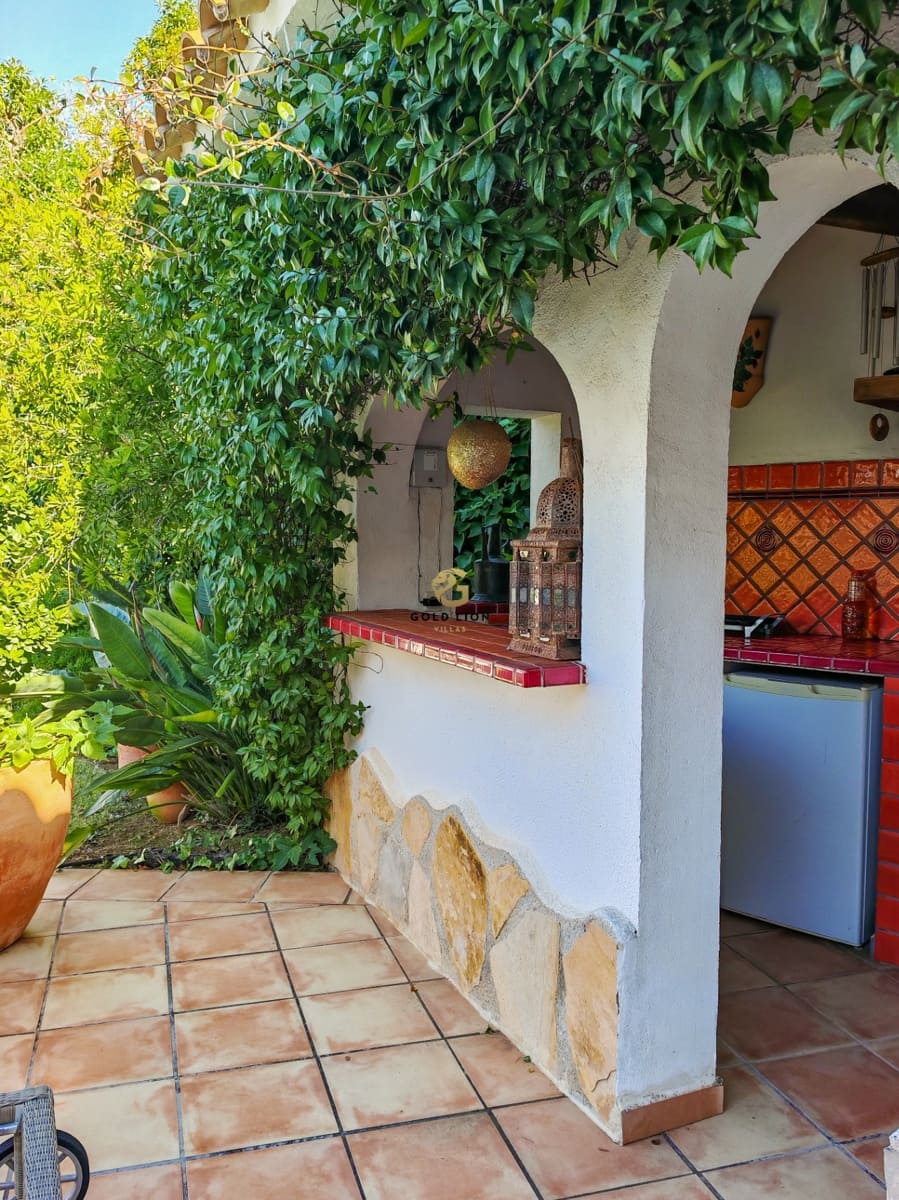 2 soveværelse Villa til salg i Denia med swimmingpool garage - € 680.000 (Ref: 9517972)