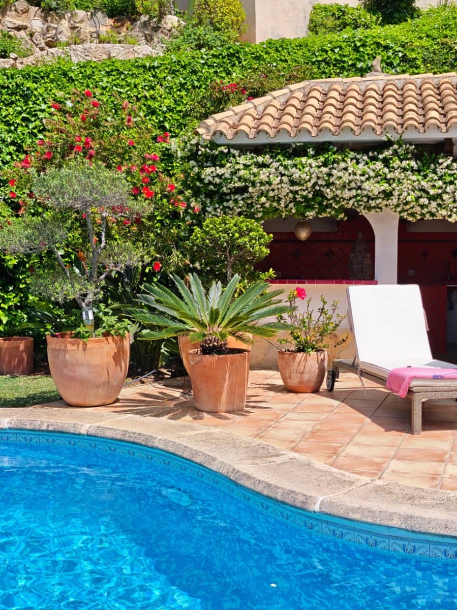 2 bedroom Villa for sale in Denia with pool garage - € 680,000 (Ref: 9517972)