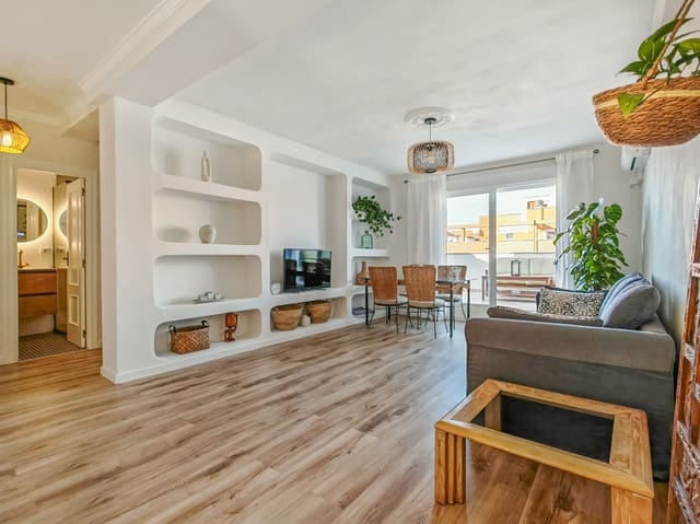 Ático de 3 habitaciones en Dénia en alquiler con garaje - 1.400 € (Ref: 9534751)