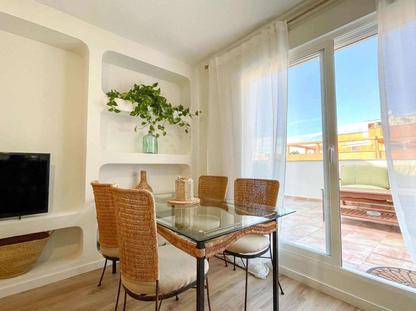 Ático de 3 habitaciones en Dénia en alquiler con garaje - 1.400 € (Ref: 9534751)