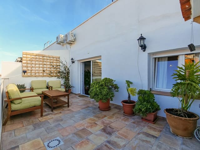 Ático de 3 habitaciones en Dénia en alquiler con garaje - 1.400 € (Ref: 9534751)