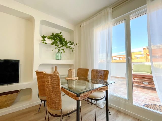 Ático de 3 habitaciones en Dénia en alquiler con garaje - 1.400 € (Ref: 9534751)