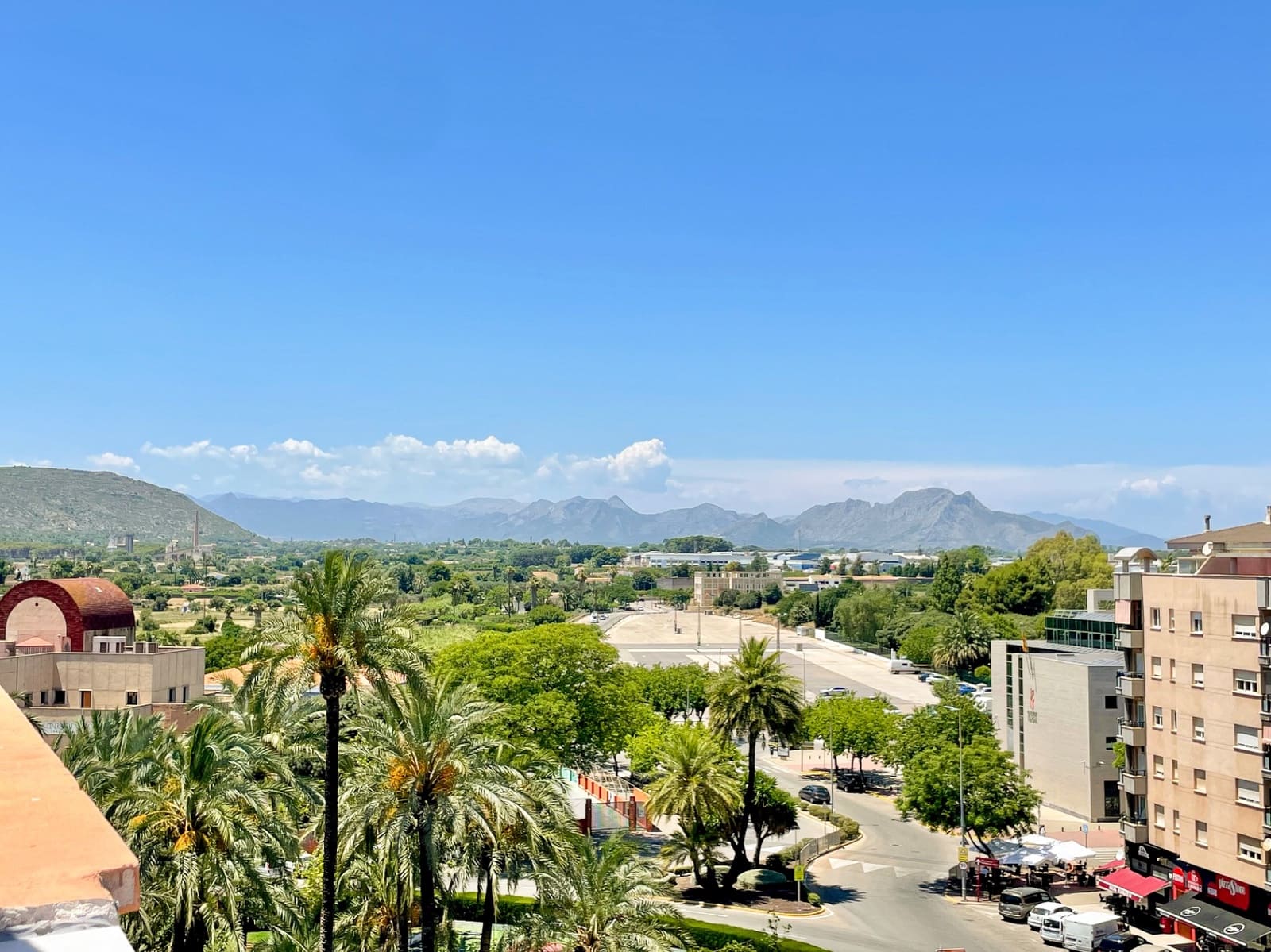 Ático de 3 habitaciones en Dénia en alquiler con garaje - 1.400 € (Ref: 9534751)