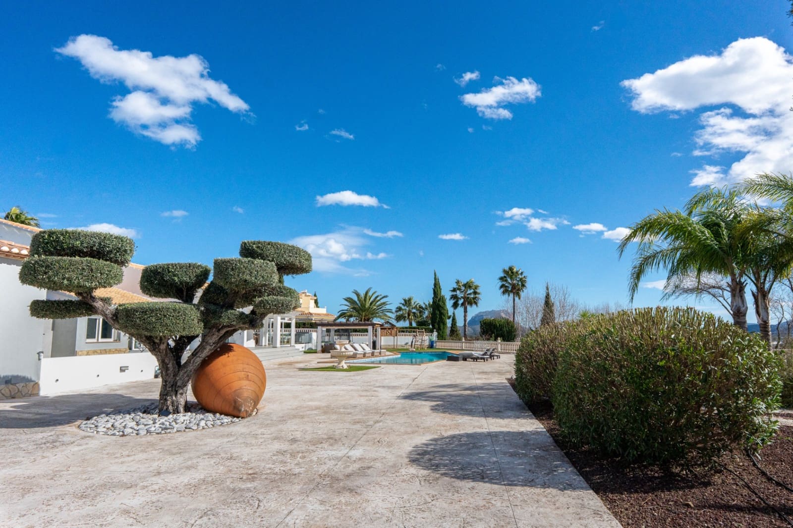 3 soveværelse Villa til salg i Denia med swimmingpool garage - € 1.495.000 (Ref: 9592199)