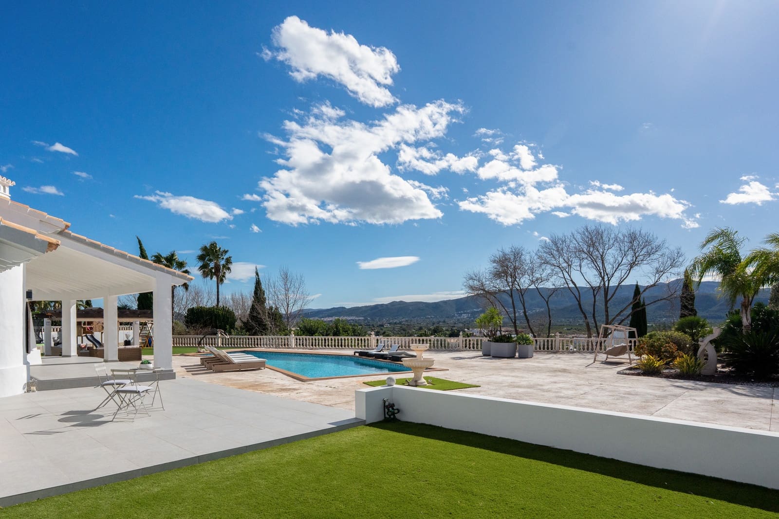 3 soveværelse Villa til salg i Denia med swimmingpool garage - € 1.495.000 (Ref: 9592199)