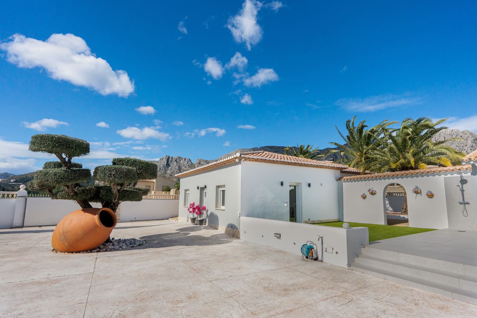 3 soveværelse Villa til salg i Denia med swimmingpool garage - € 1.495.000 (Ref: 9592199)