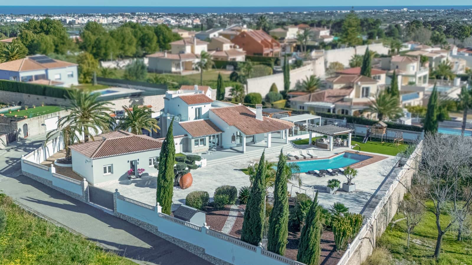 3 soveværelse Villa til salg i Denia med swimmingpool garage - € 1.495.000 (Ref: 9592199)