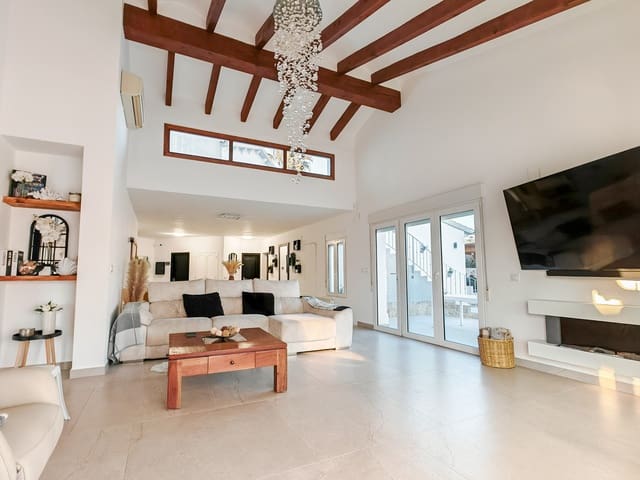 3 soveværelse Villa til salg i La Xara, Dénia med swimmingpool garage - € 1.495.000 (Ref: 9592199)