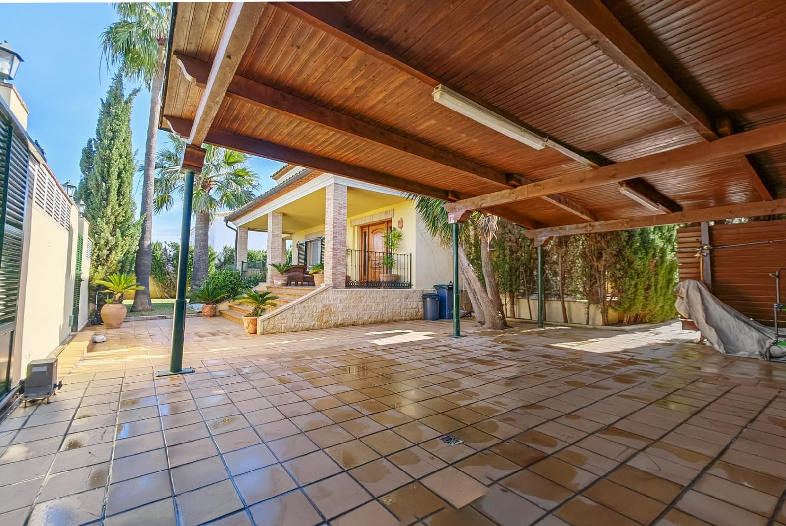 Chalet de 5 habitaciones en Dénia en venta con piscina garaje - 925.000 € (Ref: 9624221)