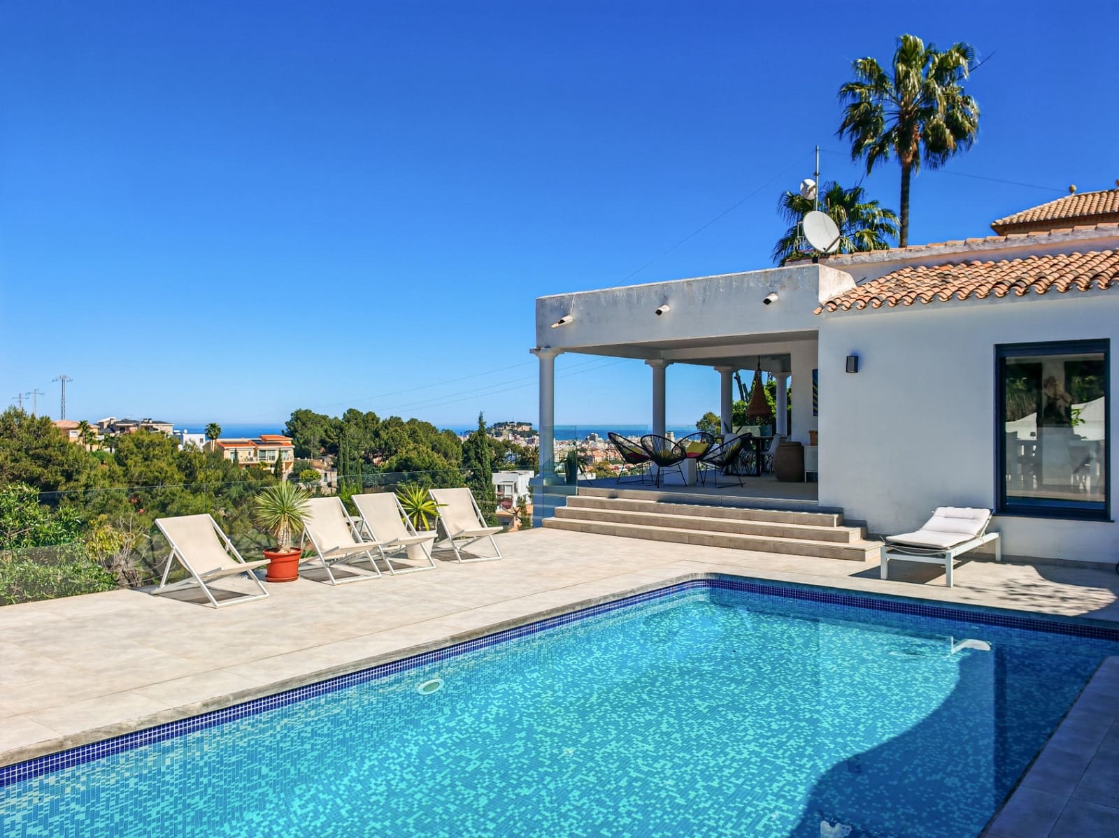 3 soveværelse Villa til salg i Denia med swimmingpool garage - € 695.000 (Ref: 9700236)