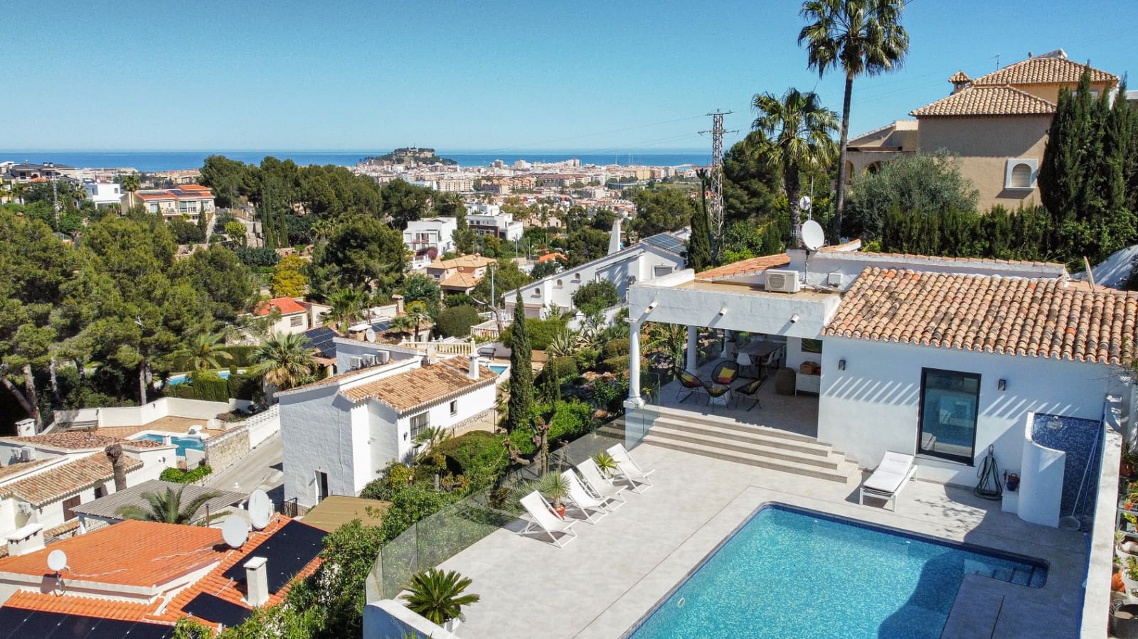 3 soveværelse Villa til salg i Denia med swimmingpool garage - € 695.000 (Ref: 9700236)